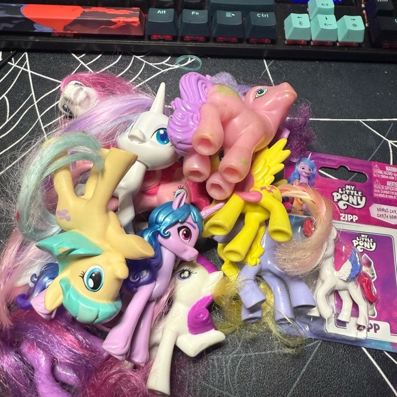My Little Pony bundle - Picture 1 of 1